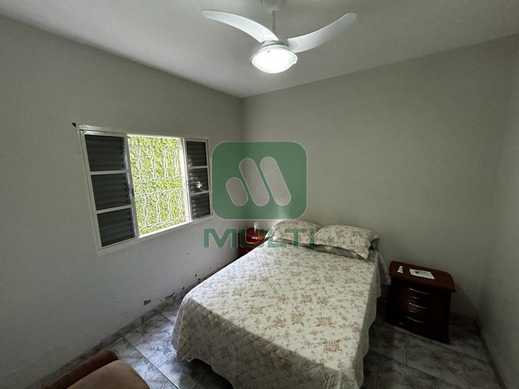 Casa à venda com 3 quartos, 200m² - Foto 13