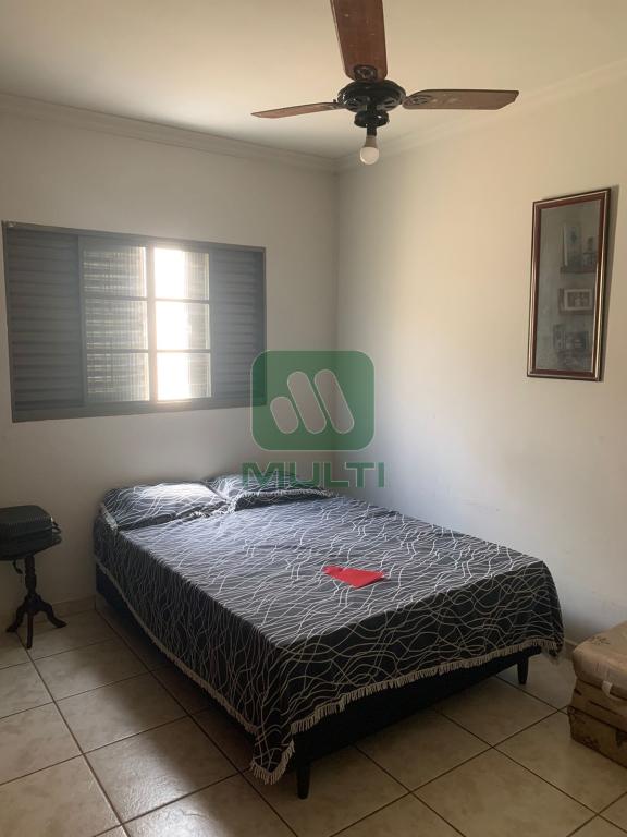 Casa à venda com 3 quartos, 200m² - Foto 8