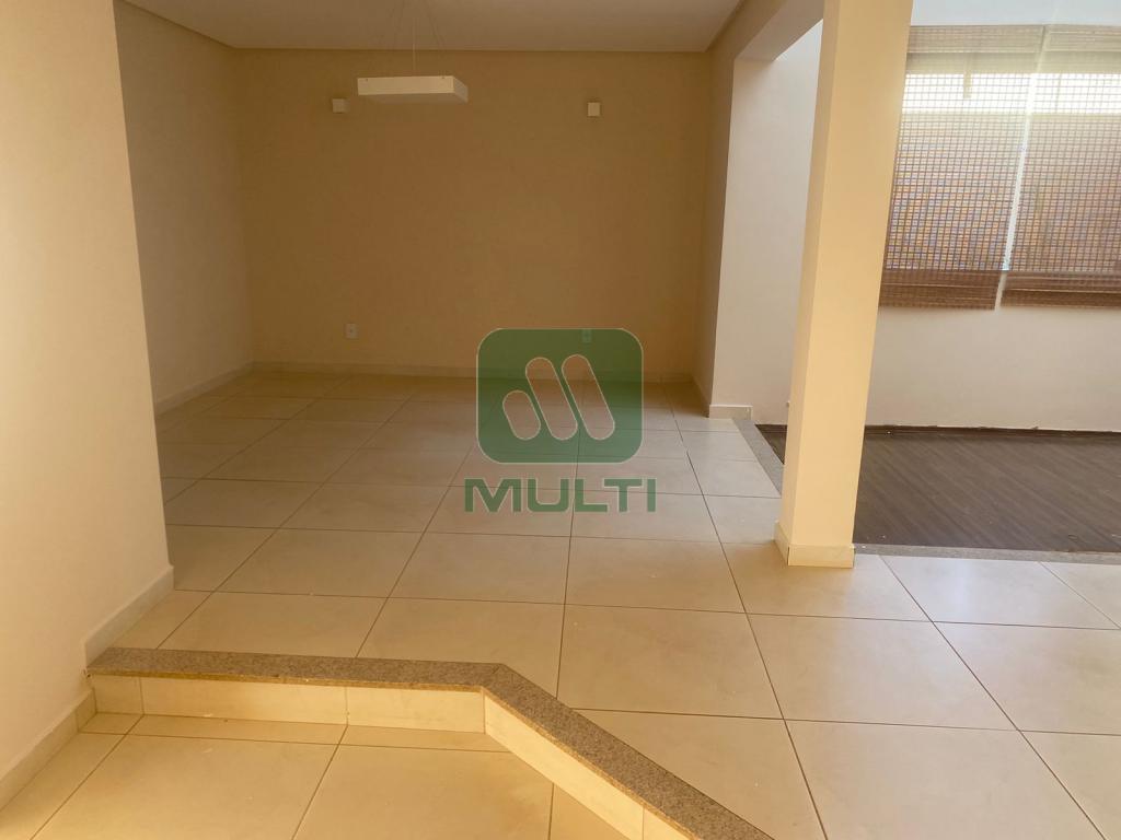 Casa à venda com 4 quartos, 284m² - Foto 13