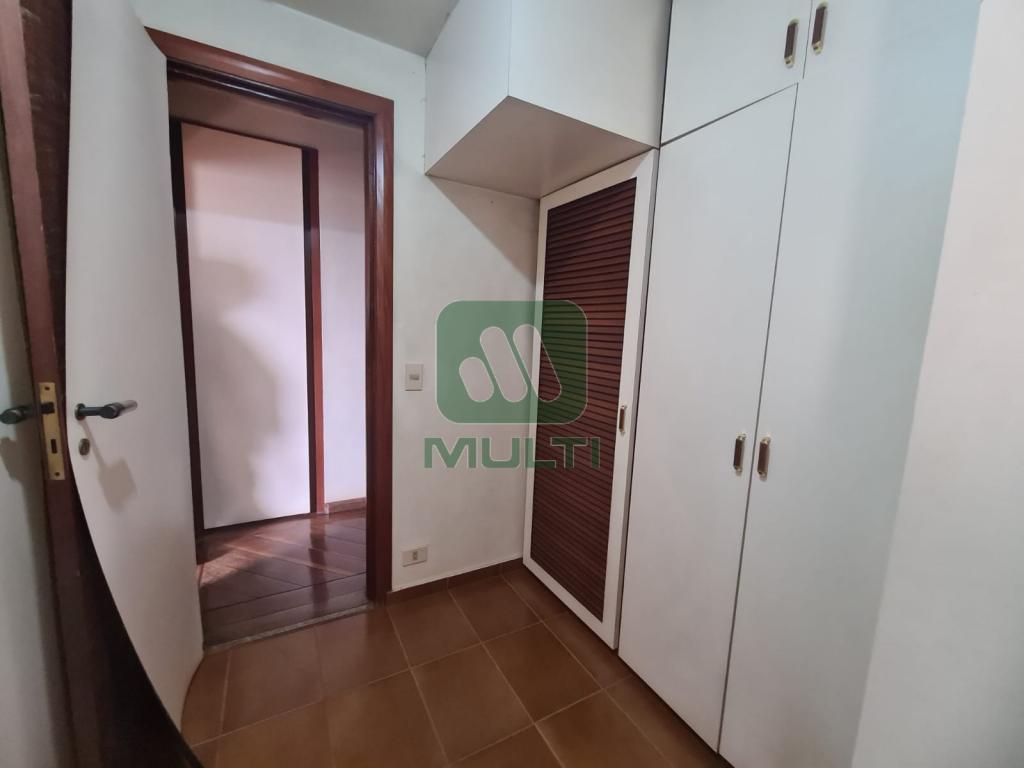 Apartamento à venda com 5 quartos, 280m² - Foto 9