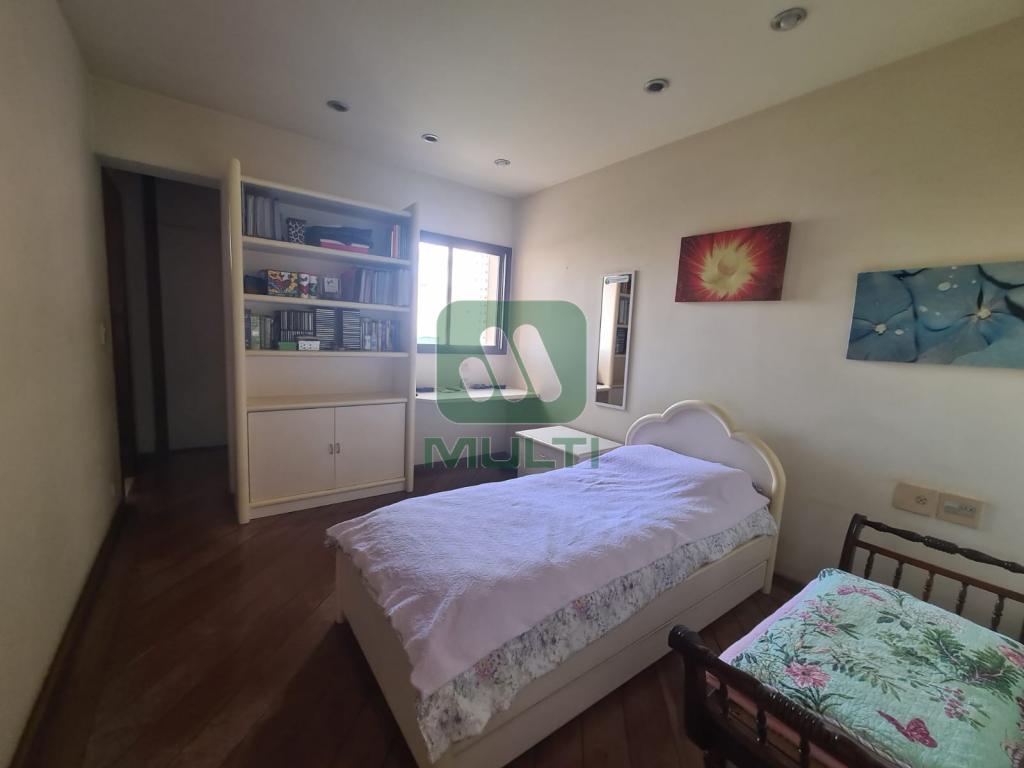 Apartamento à venda com 5 quartos, 280m² - Foto 18