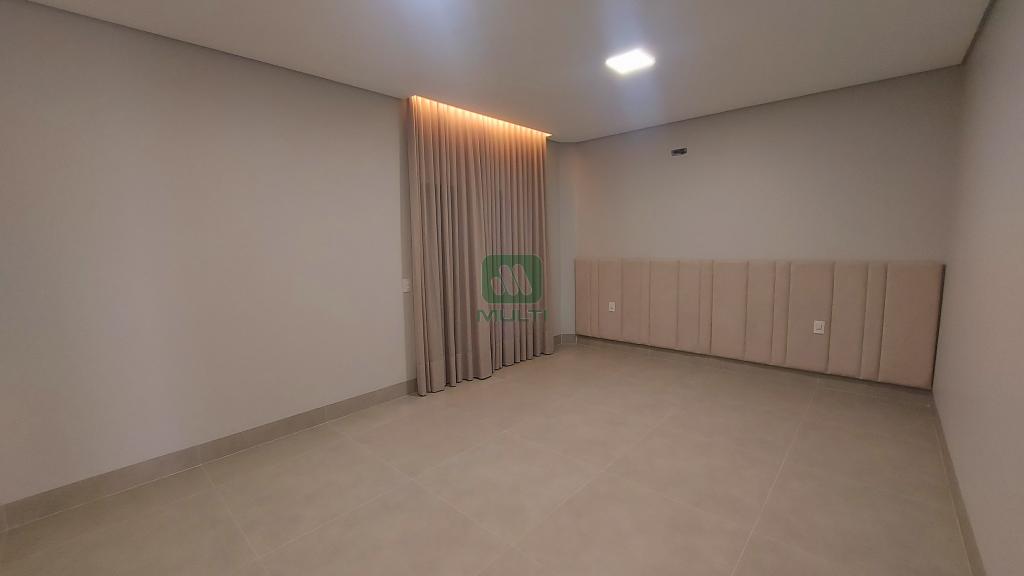 Casa de Condomínio à venda com 3 quartos, 200m² - Foto 12