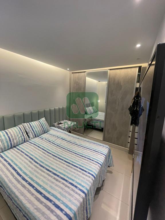 Apartamento à venda com 2 quartos, 62m² - Foto 6