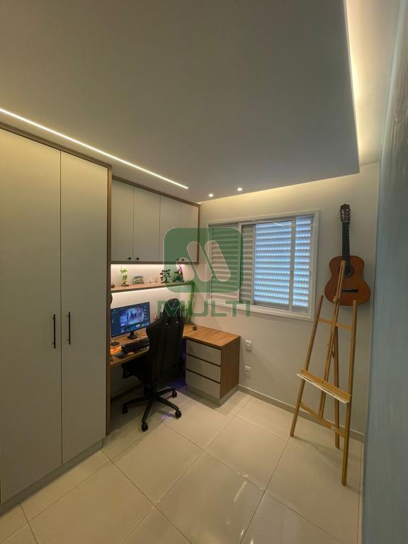 Apartamento à venda com 2 quartos, 62m² - Foto 8