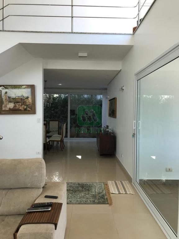 Casa de Condomínio à venda com 4 quartos, 447m² - Foto 3