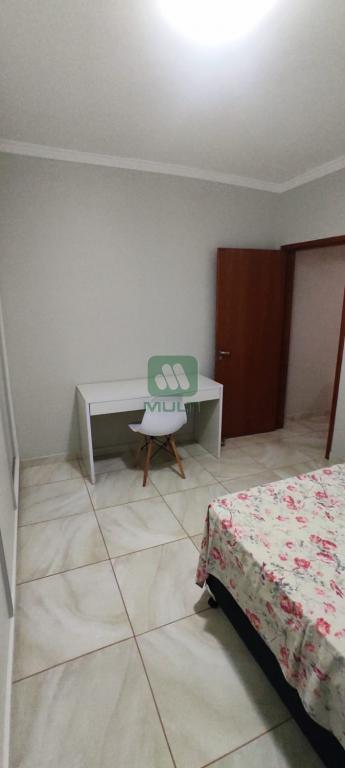 Casa à venda com 2 quartos, 100m² - Foto 12