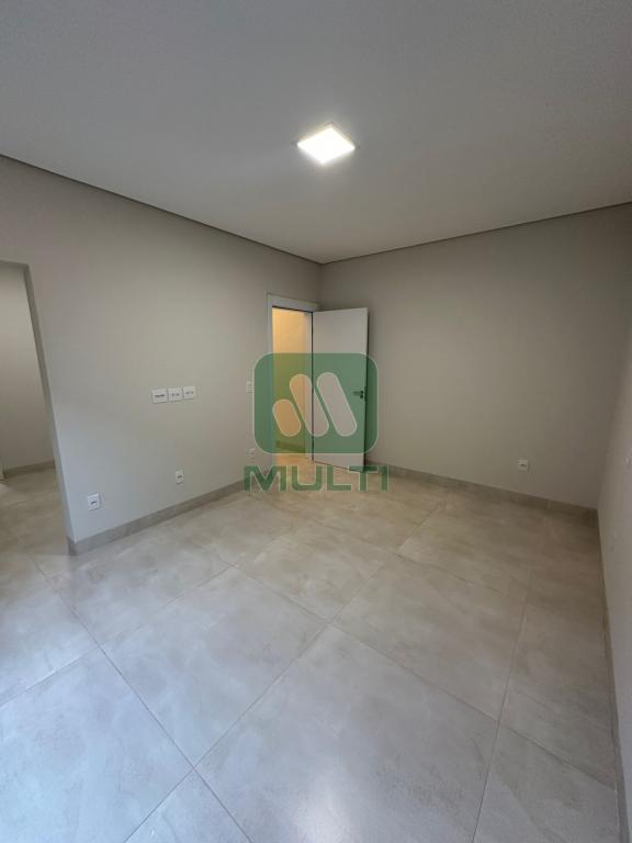 Casa à venda com 3 quartos, 190m² - Foto 10