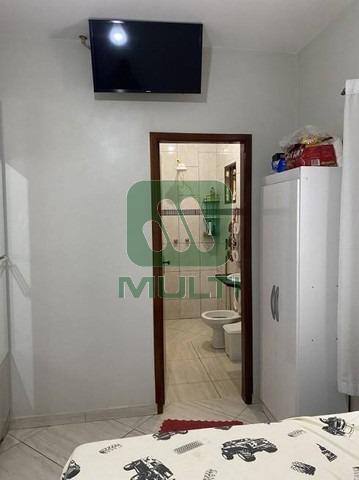 Casa à venda com 5 quartos, 225m² - Foto 12