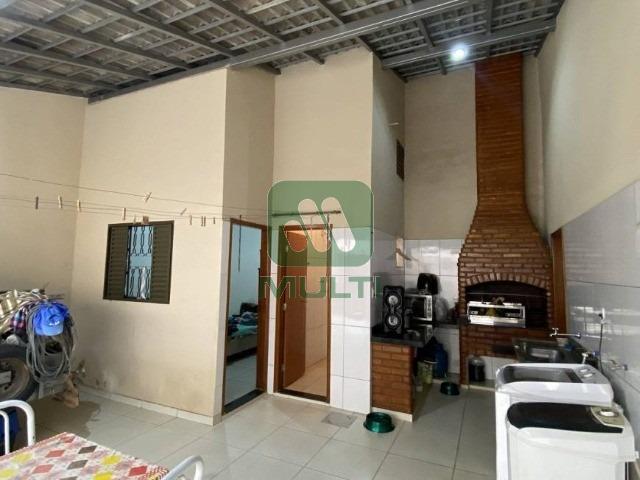 Casa à venda com 5 quartos, 225m² - Foto 18