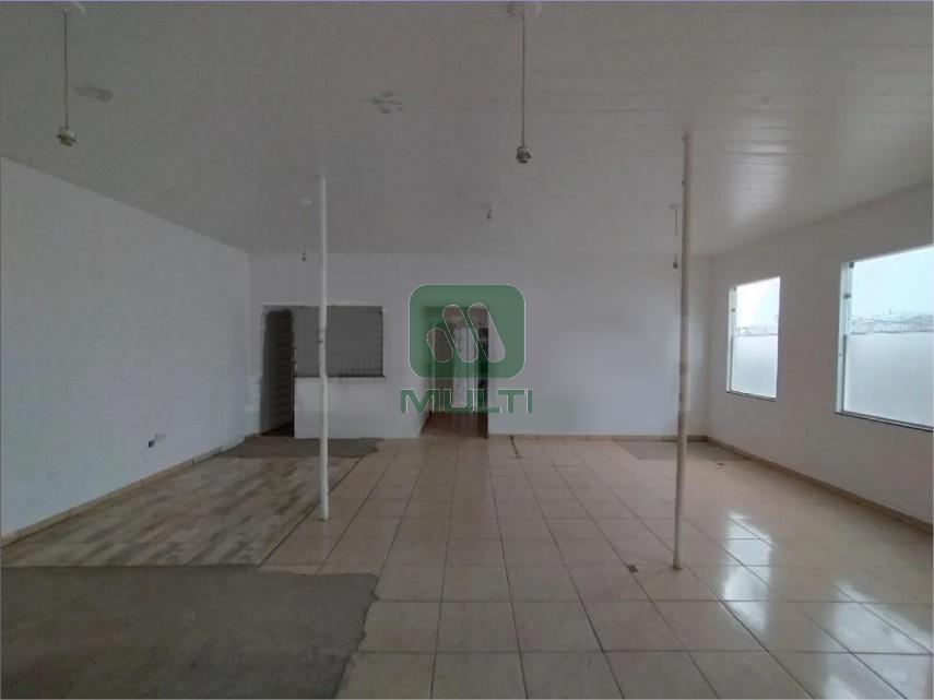 Prédio Inteiro à venda com 1 quarto, 248m² - Foto 1