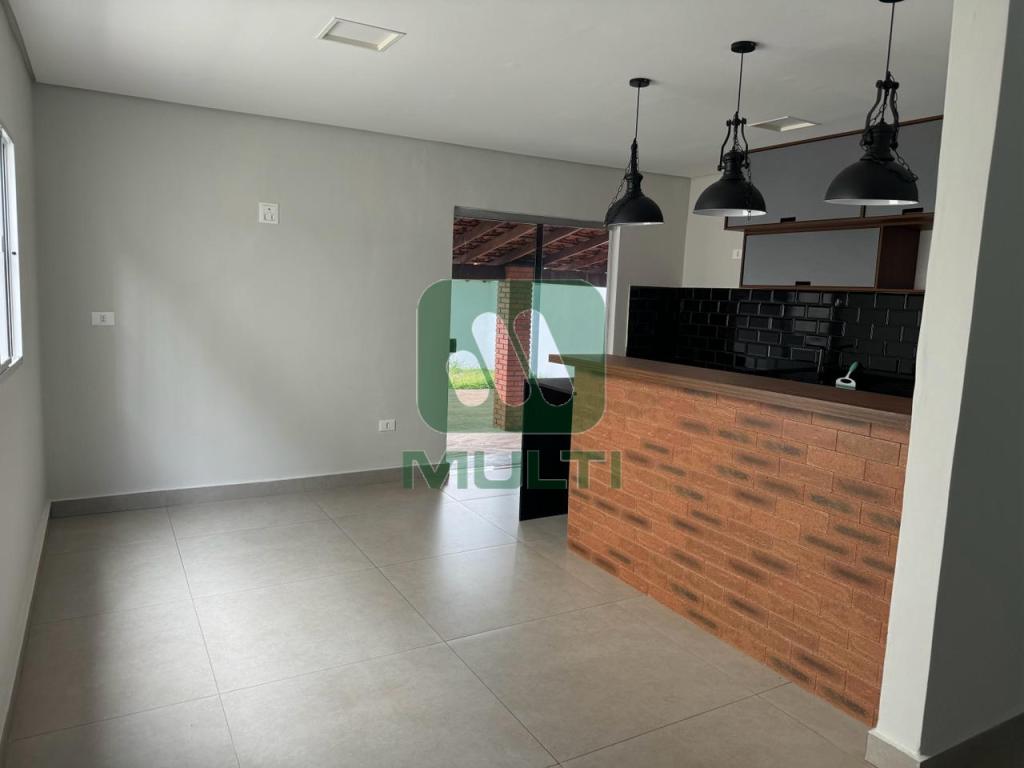 Casa à venda com 3 quartos, 166m² - Foto 5