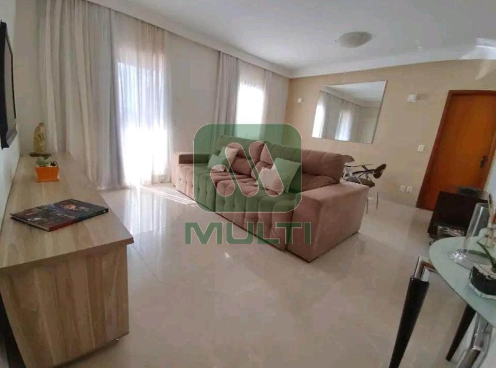 Apartamento à venda com 3 quartos, 93m² - Foto 2