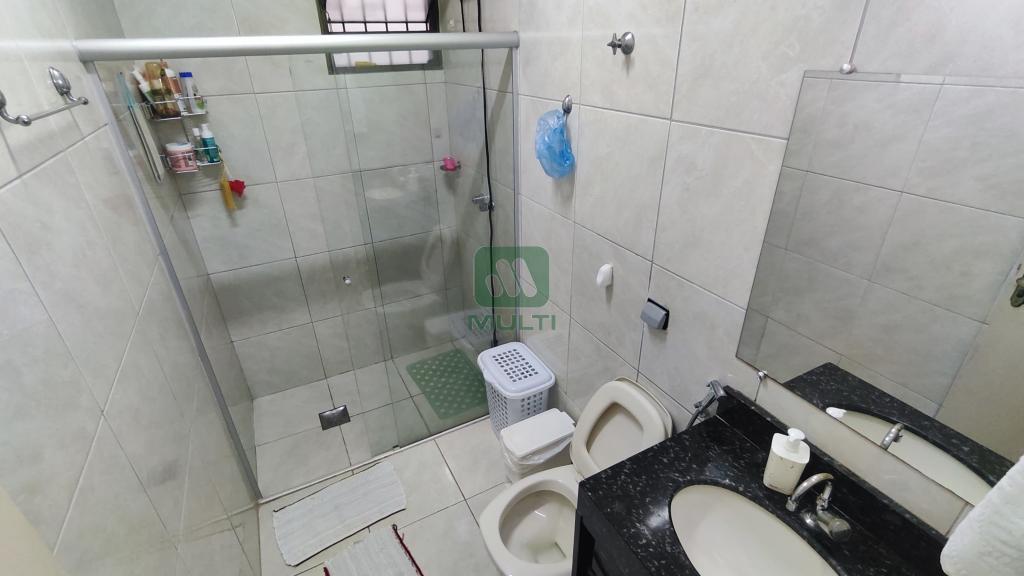 Casa à venda com 4 quartos, 300m² - Foto 15