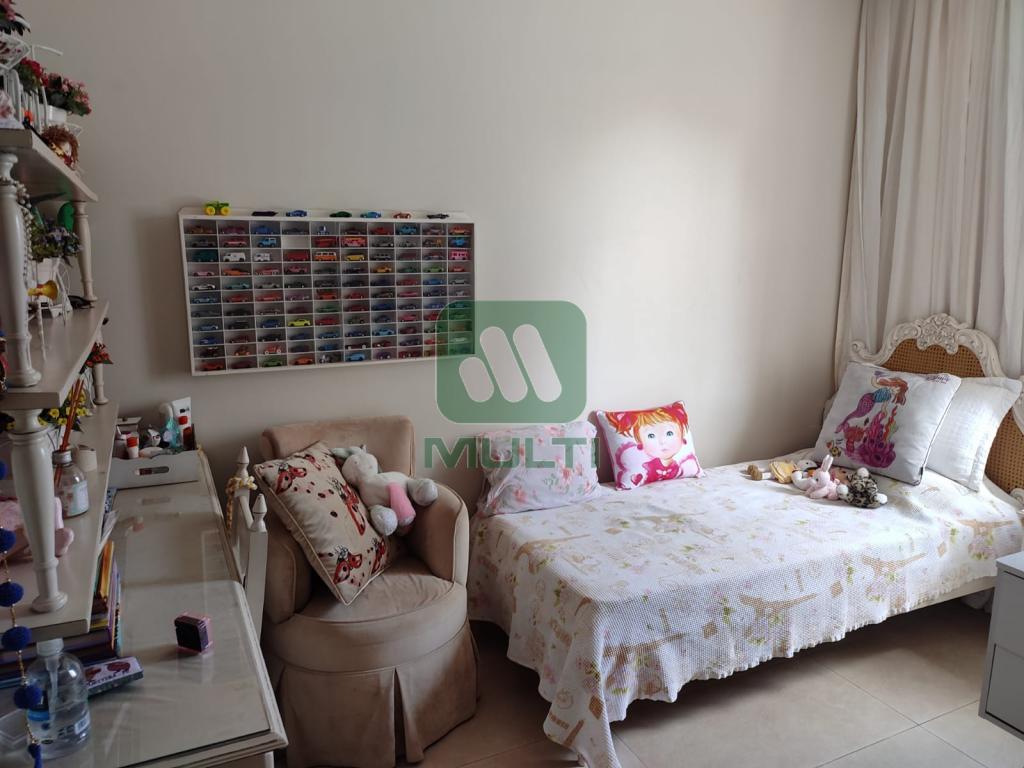 Apartamento à venda com 3 quartos, 90m² - Foto 18