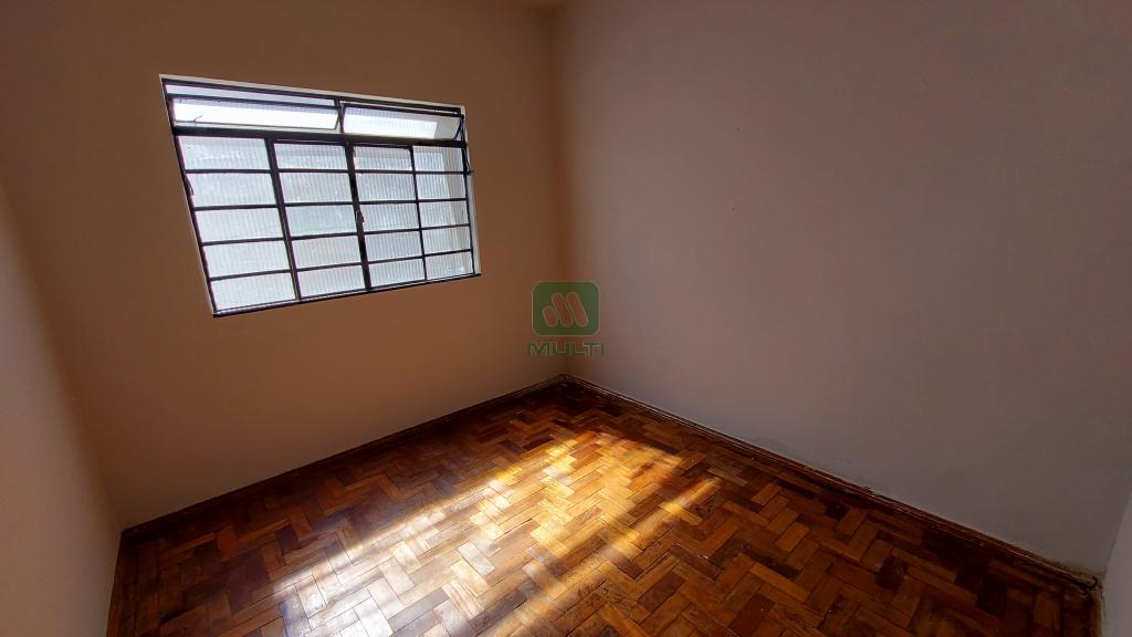 Casa à venda com 3 quartos, 93m² - Foto 6