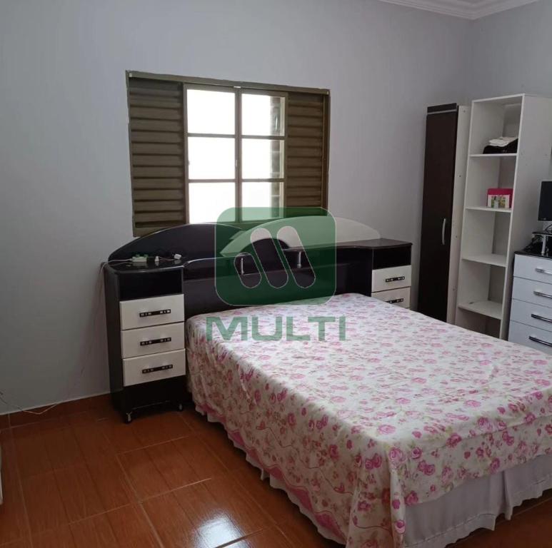 Casa à venda com 3 quartos, 180m² - Foto 7