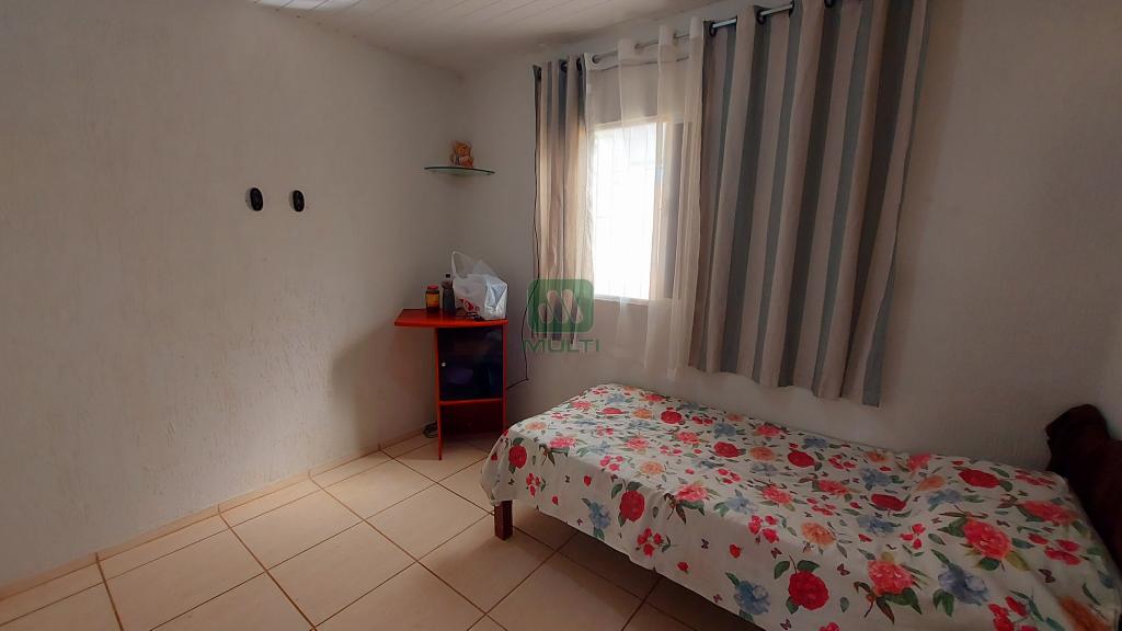 Casa à venda com 2 quartos, 55m² - Foto 8