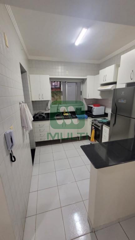 Apartamento à venda com 2 quartos, 72m² - Foto 6