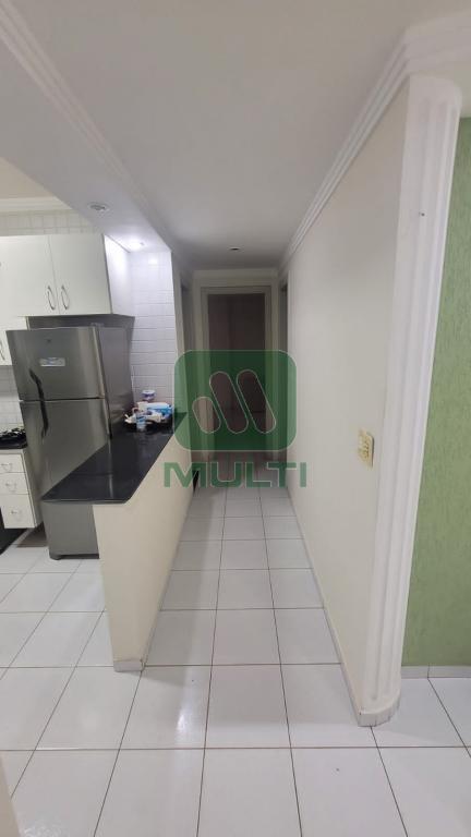 Apartamento à venda com 2 quartos, 72m² - Foto 8