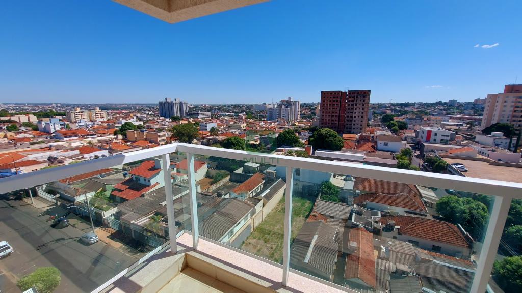 Apartamento à venda com 3 quartos, 208m² - Foto 2