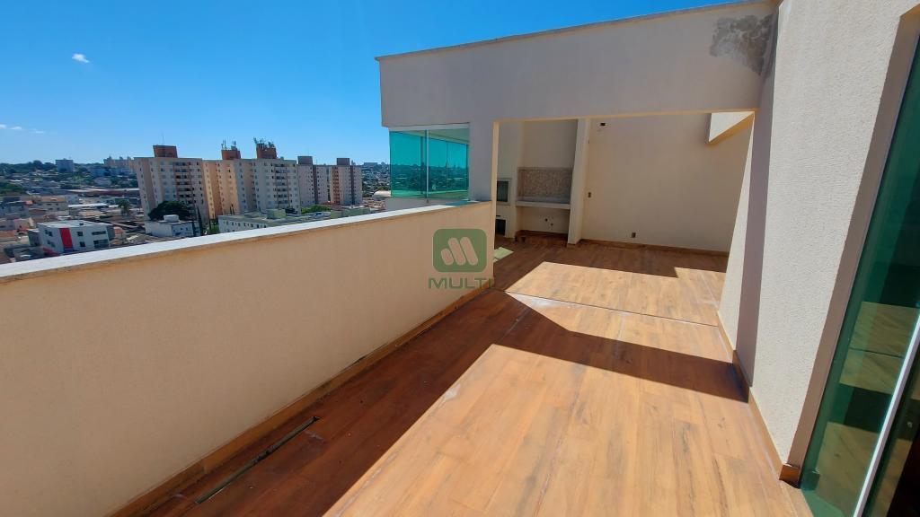 Apartamento à venda com 3 quartos, 208m² - Foto 16