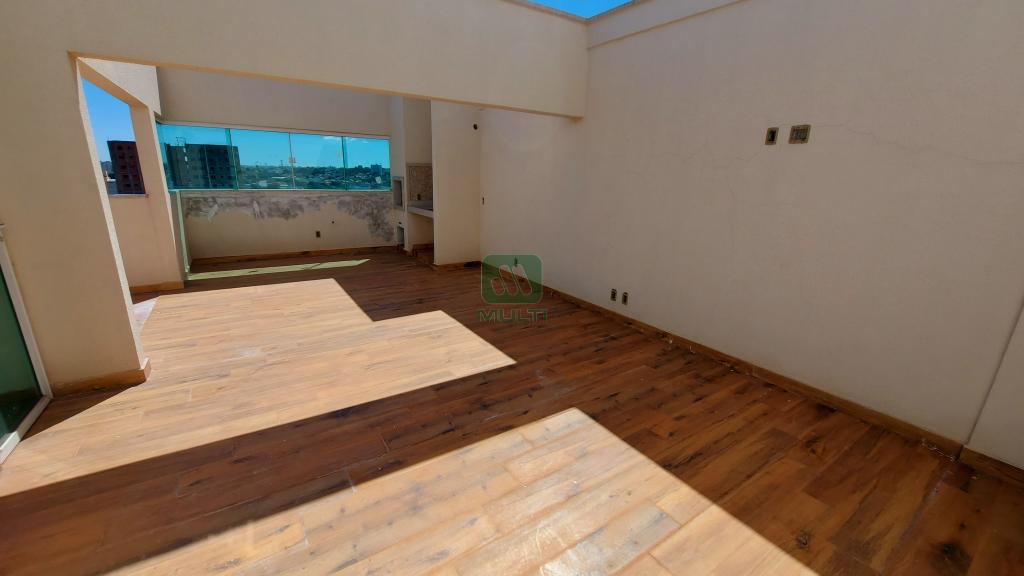 Apartamento à venda com 3 quartos, 208m² - Foto 17