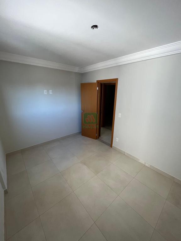 Apartamento à venda com 3 quartos, 98m² - Foto 7