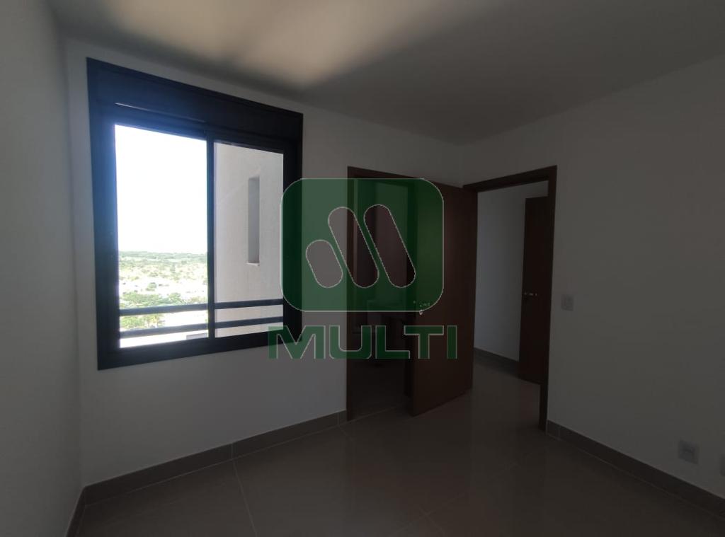 Apartamento à venda com 3 quartos, 117m² - Foto 9