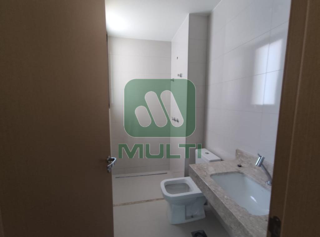 Apartamento à venda com 3 quartos, 117m² - Foto 19