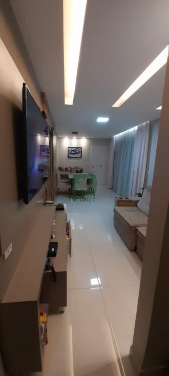 Apartamento à venda com 3 quartos, 92m² - Foto 1