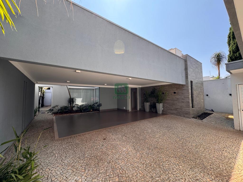 Casa à venda com 4 quartos, 390m² - Foto 3