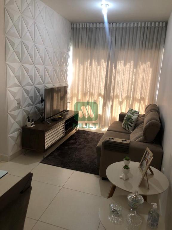 Apartamento à venda com 2 quartos, 58m² - Foto 1