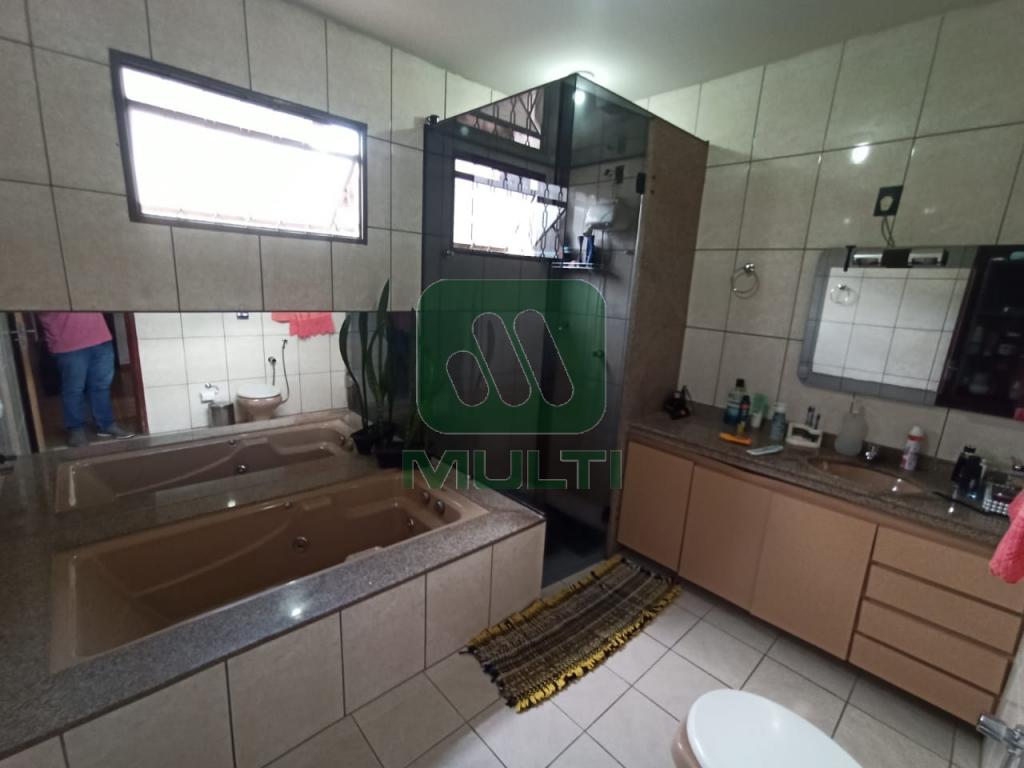 Casa à venda com 3 quartos, 200m² - Foto 5