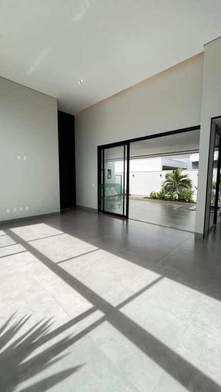 Casa de Condomínio à venda com 3 quartos, 221m² - Foto 3