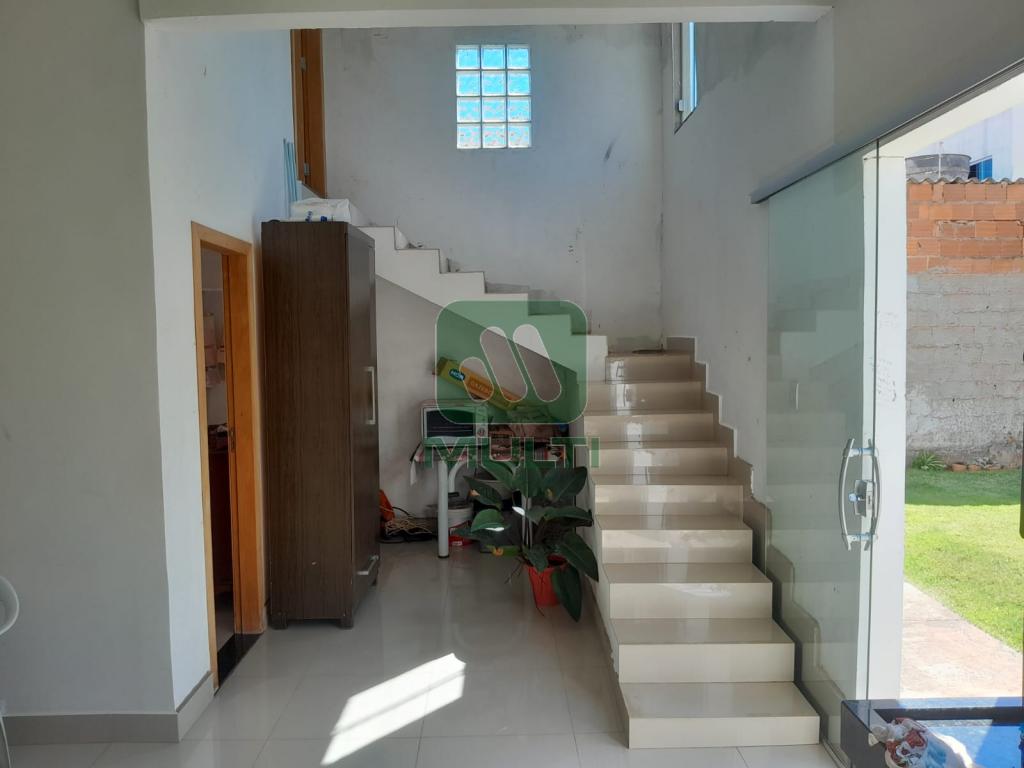 Casa à venda com 3 quartos, 100m² - Foto 8