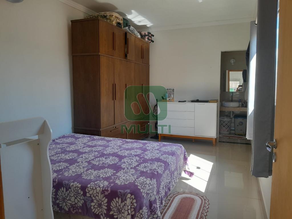 Casa à venda com 3 quartos, 100m² - Foto 16