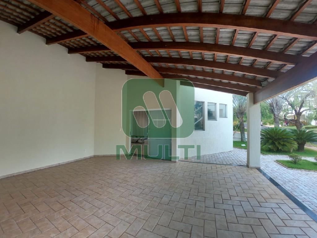 Casa de Condomínio à venda com 4 quartos, 370m² - Foto 1