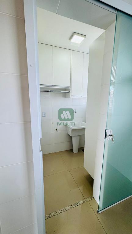 Apartamento à venda com 2 quartos, 64m² - Foto 9