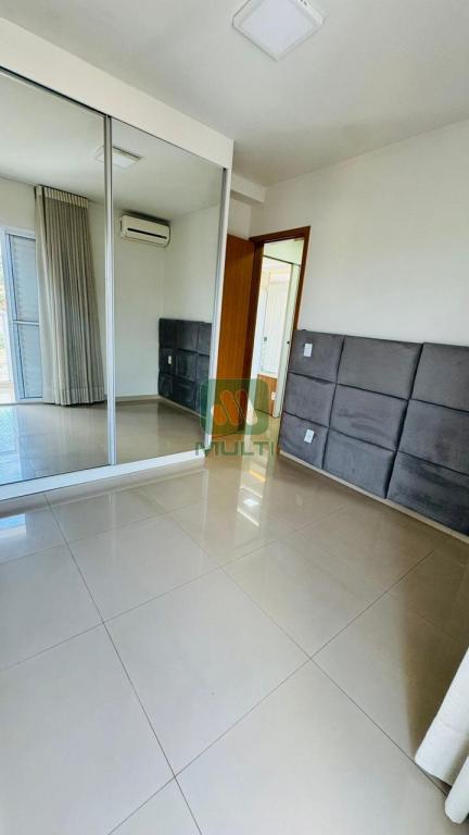 Apartamento à venda com 2 quartos, 64m² - Foto 14