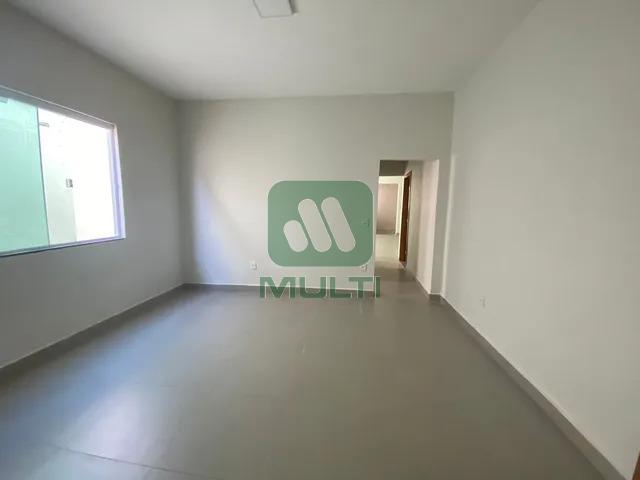 Casa à venda com 5 quartos, 180m² - Foto 8