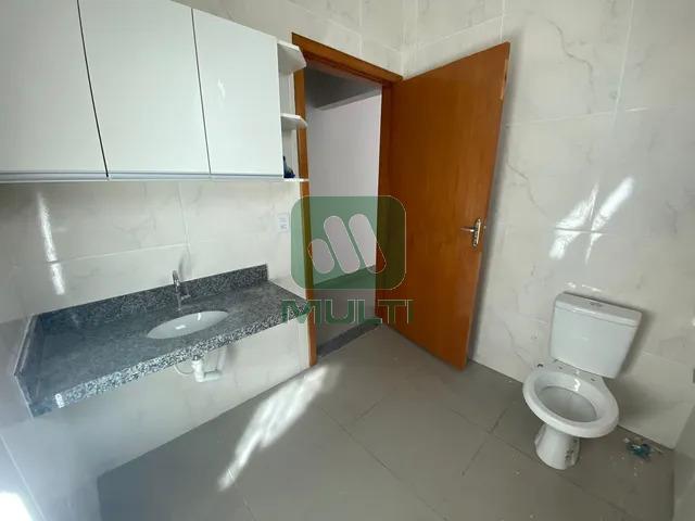 Casa à venda com 5 quartos, 180m² - Foto 11