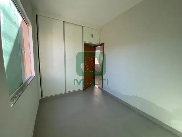 Casa à venda com 5 quartos, 180m² - Foto 13