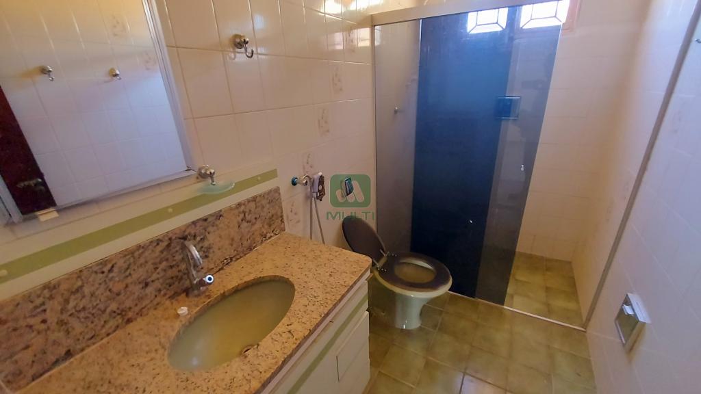 Casa à venda com 3 quartos, 196m² - Foto 7