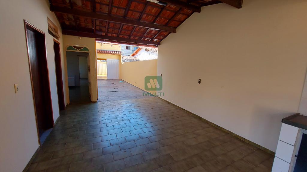 Casa à venda com 3 quartos, 196m² - Foto 15