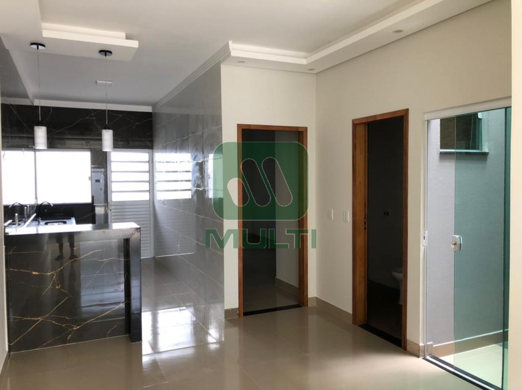 Casa à venda com 2 quartos, 69m² - Foto 8