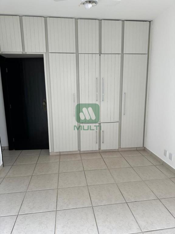 Apartamento à venda com 3 quartos, 171m² - Foto 12