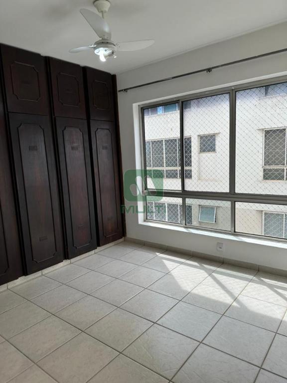 Apartamento à venda com 3 quartos, 171m² - Foto 14