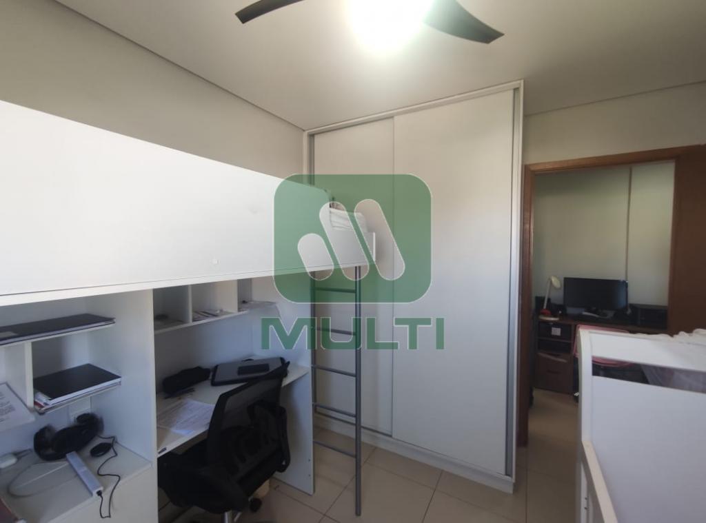 Apartamento à venda com 3 quartos, 96m² - Foto 17