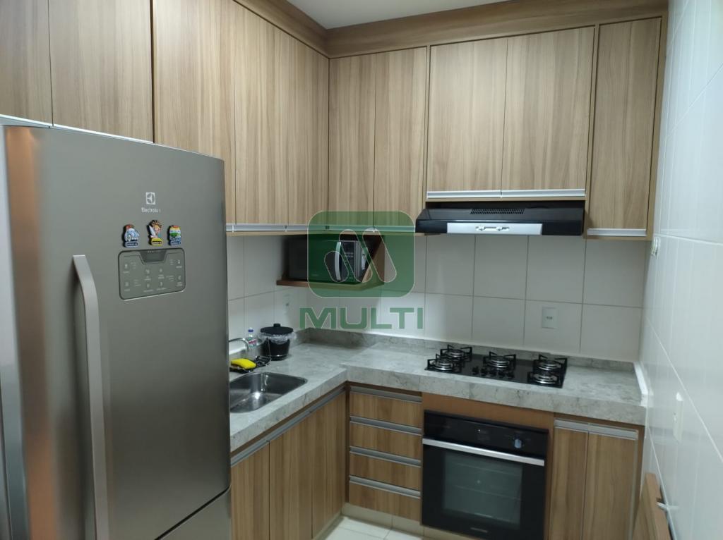 Apartamento à venda com 2 quartos, 64m² - Foto 12