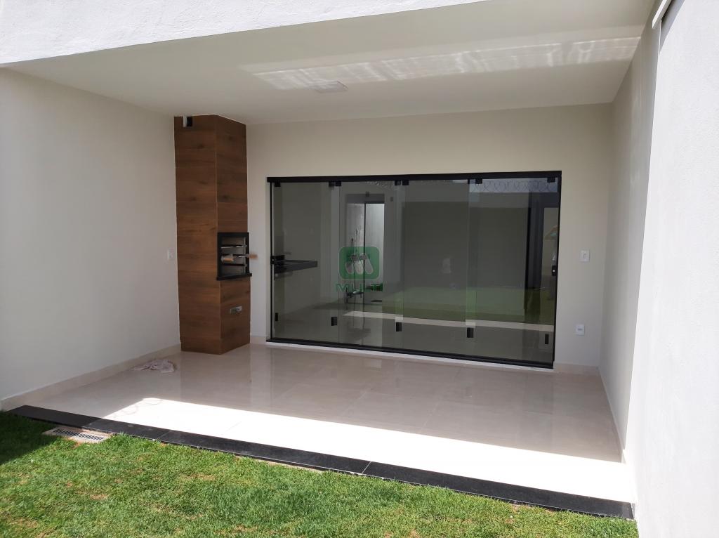 Casa à venda com 3 quartos, 80m² - Foto 2